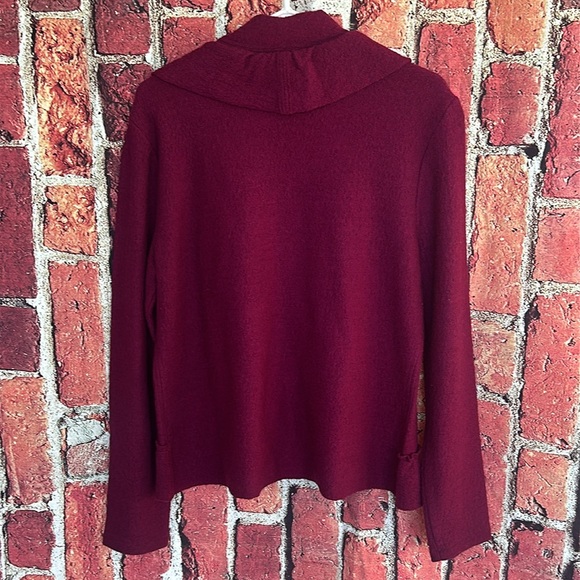 Claudia Ev Burgundy ruffled wool women’s cardigan size large - Picture 10 of 12